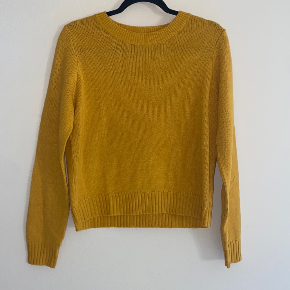 yellow sweater